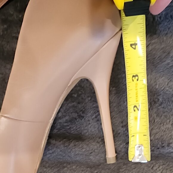 Steve Madden Nude Pointed-Toe Stiletto Pumps – Size 9  Classic nude - Picture 5 of 10